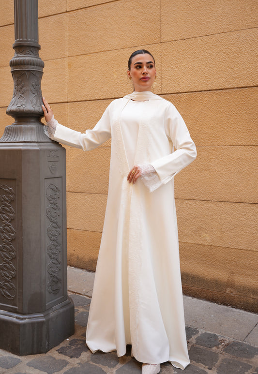 Classic abaya
