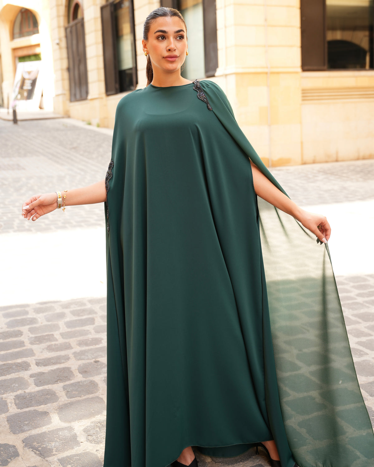 Queen abaya