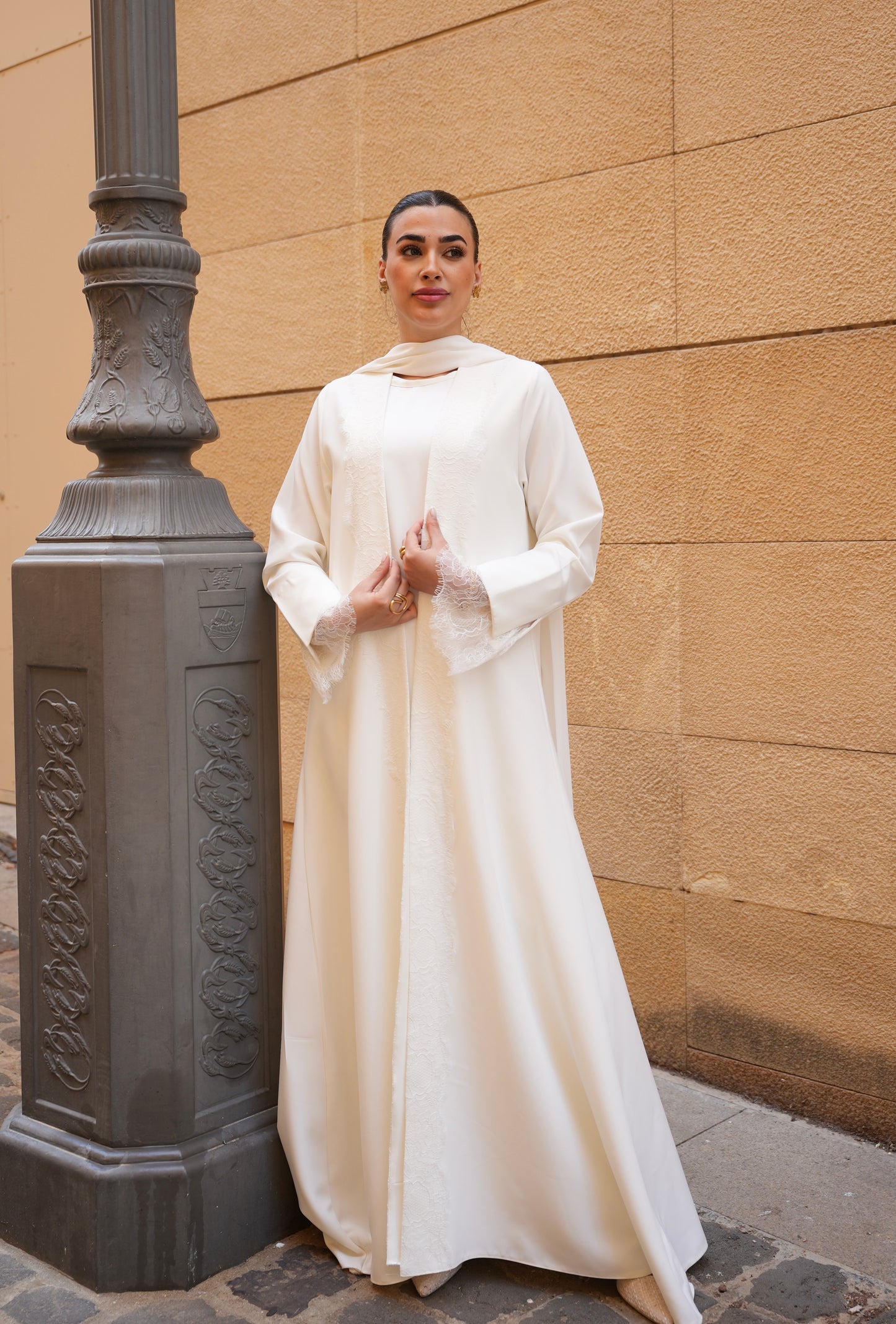 Classic abaya