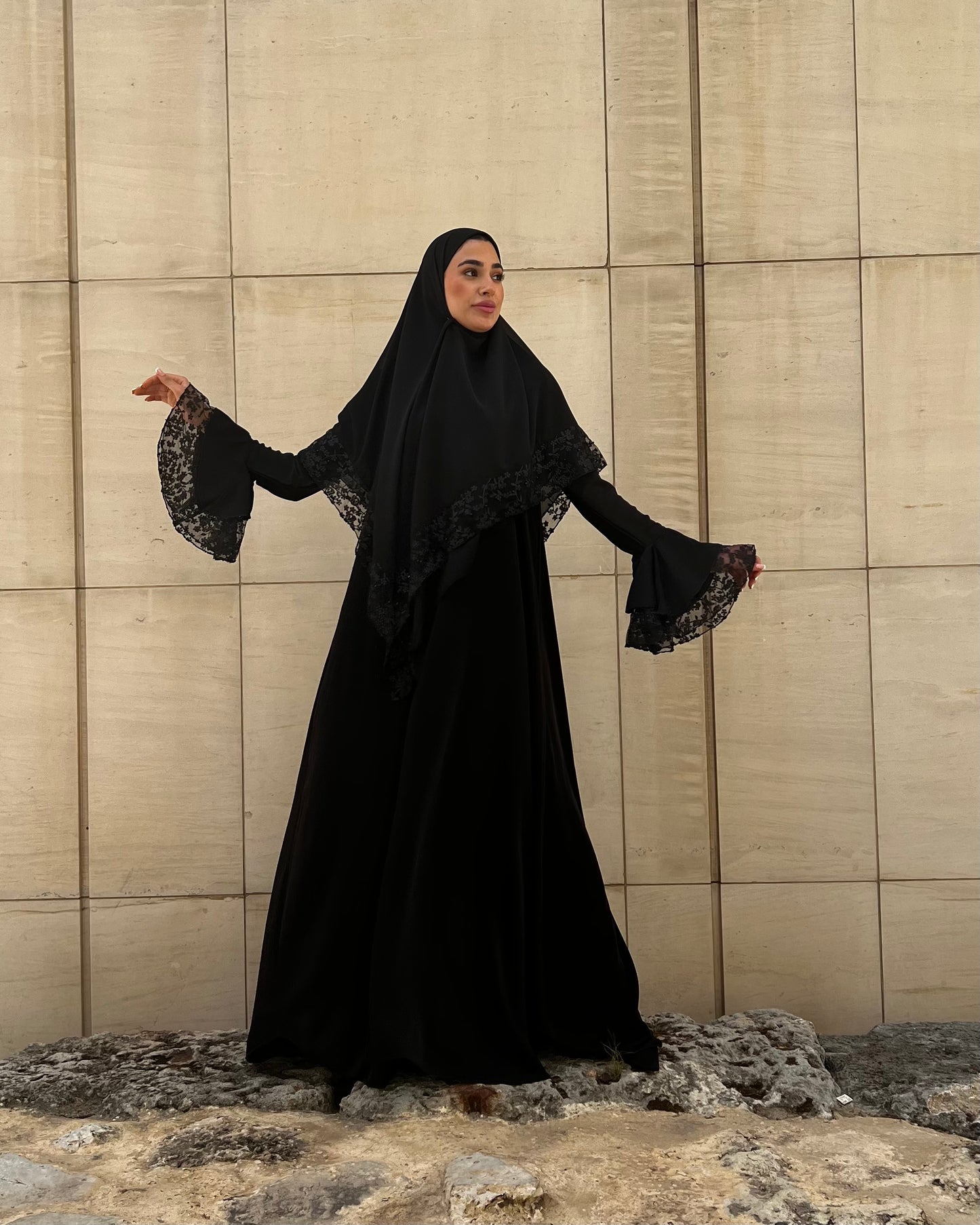 Black Royal abaya