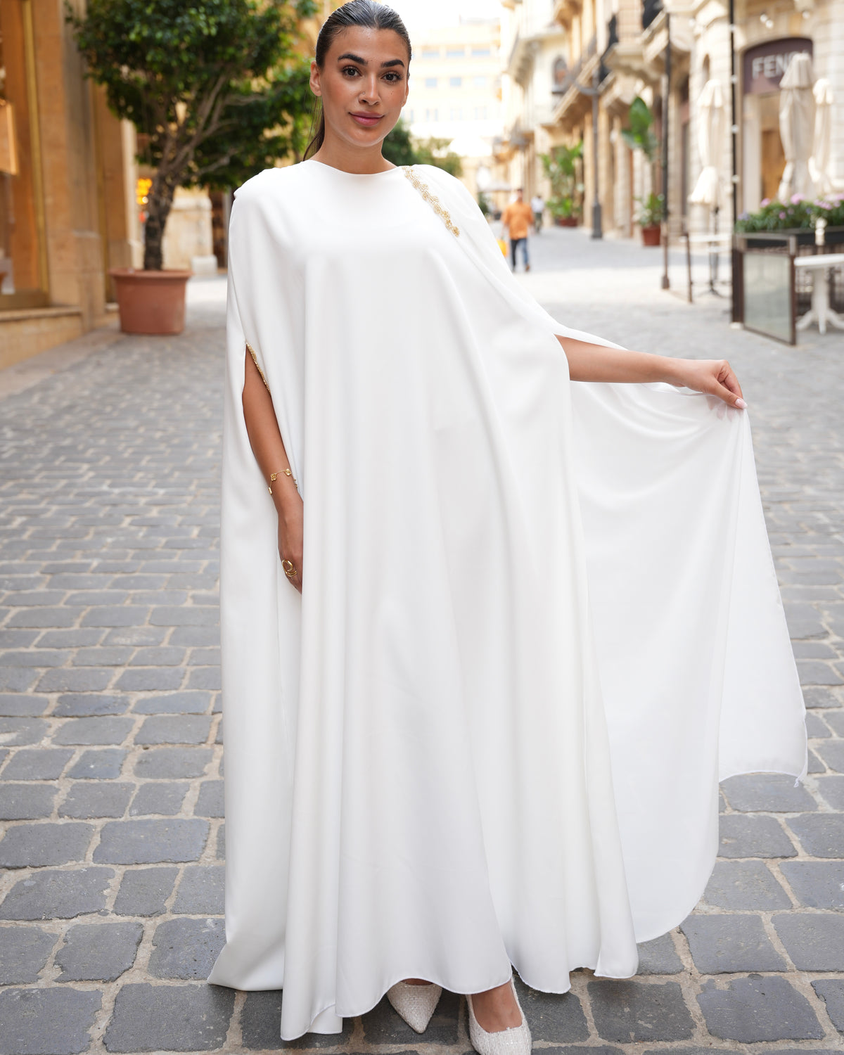 Queen abaya