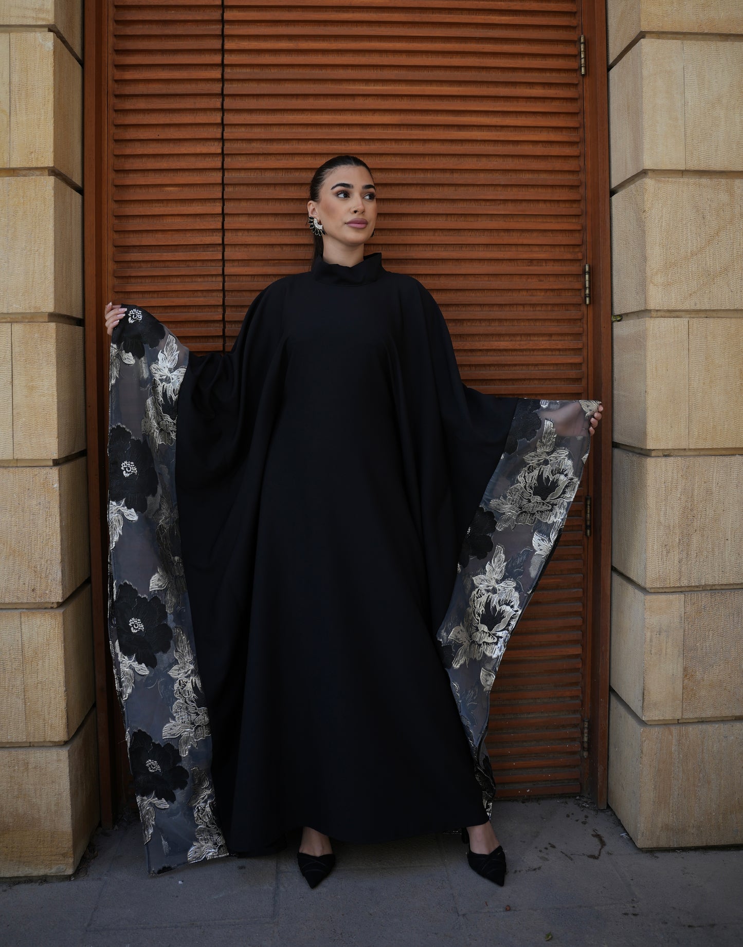Flow abaya